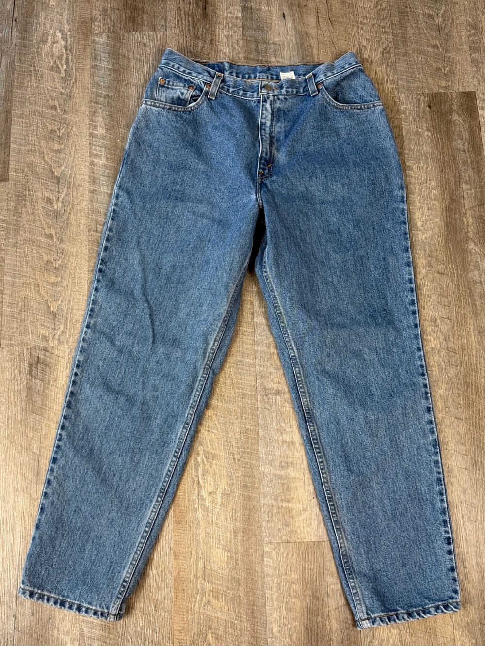 Levi’s 550 Relaxed Fit Tapered Leg Jeans Sz 14 Reg S Medium Wash Vintage 90s Y2K